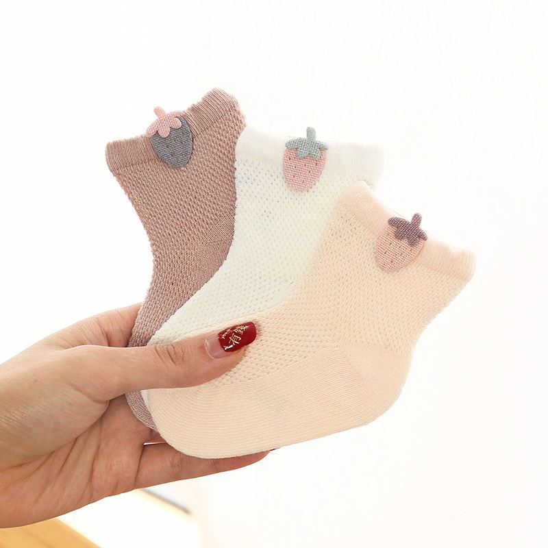 Dünne Babysocken aus Baumwolle